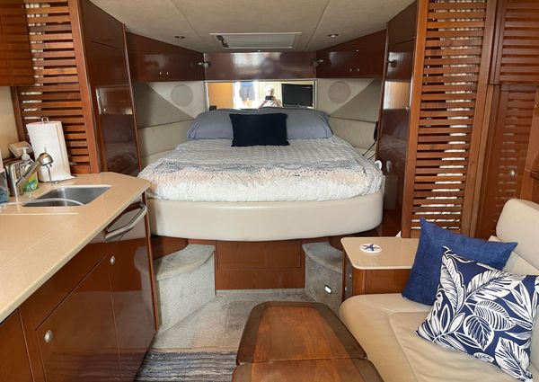 Sea Ray 350 Sundancer image