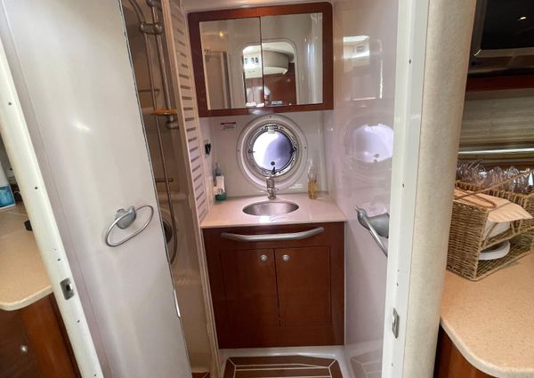 Sea Ray 350 Sundancer image