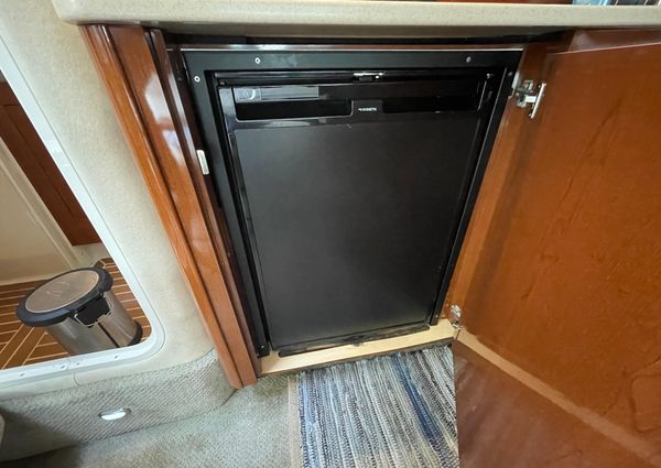 Sea Ray 350 Sundancer image