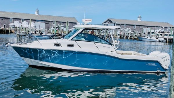 Boston Whaler 315 Conquest 