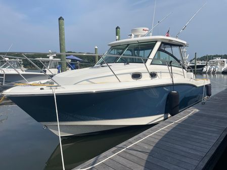 Boston Whaler 315 Conquest image