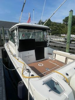 Boston Whaler 315 Conquest image