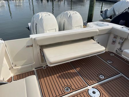 Boston Whaler 315 Conquest image