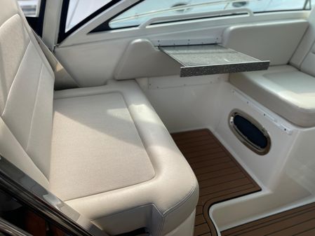 Boston Whaler 315 Conquest image