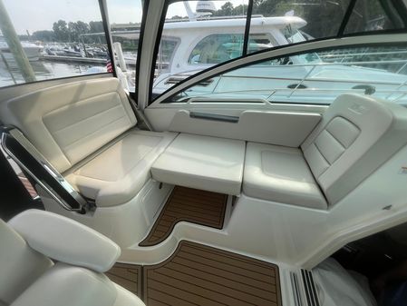 Boston Whaler 315 Conquest image