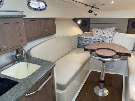 Boston Whaler 315 Conquest image