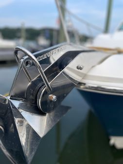 Boston Whaler 315 Conquest image