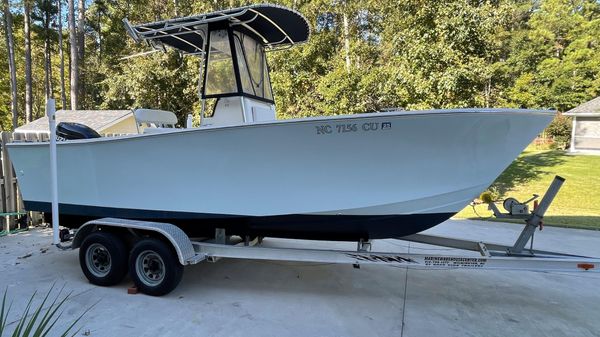 KenCraft 215 Center Console
