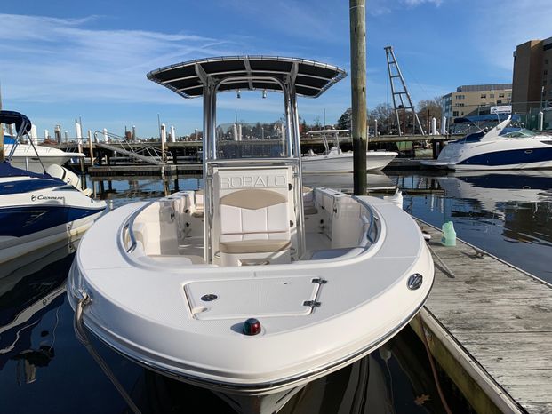 2019 Robalo R200 Center Console Red Bank New Jersey Irwin Marine