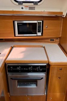 Catalina 355 image