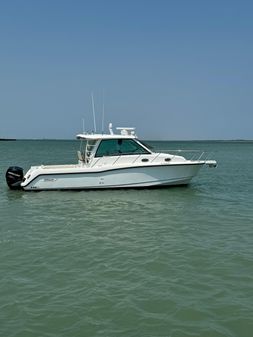 Boston Whaler 345 Conquest image