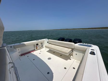 Boston-whaler 345-CONQUEST image