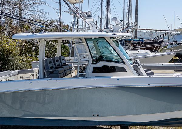 Boston Whaler 380 Outrage image