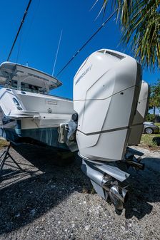 Boston Whaler 380 Outrage image