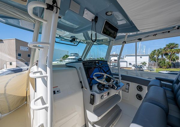 Boston Whaler 380 Outrage image