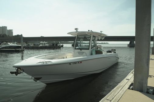 Boston Whaler 320 Outrage image