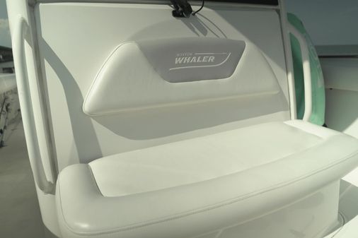 Boston Whaler 320 Outrage image