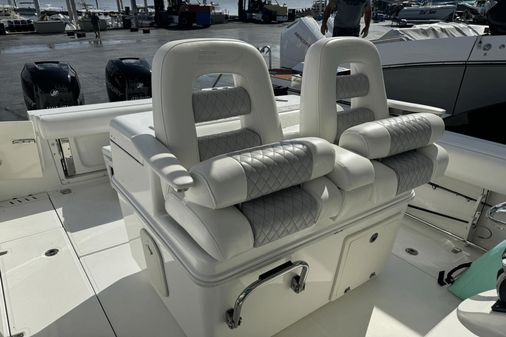 Boston Whaler 320 Outrage image