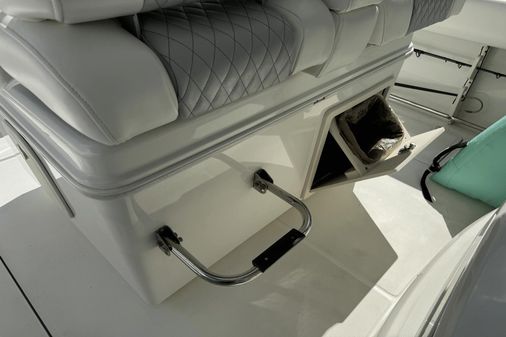 Boston Whaler 320 Outrage image