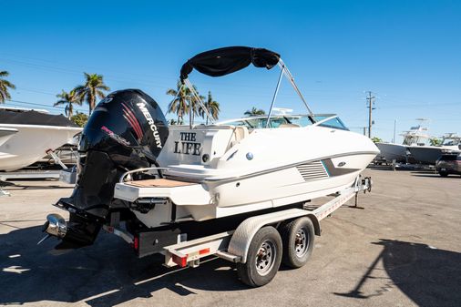 Sea-ray 240-SUNDECK-OUTBOARD image