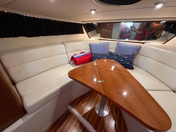 Regal 3350 Sport Cruiser image