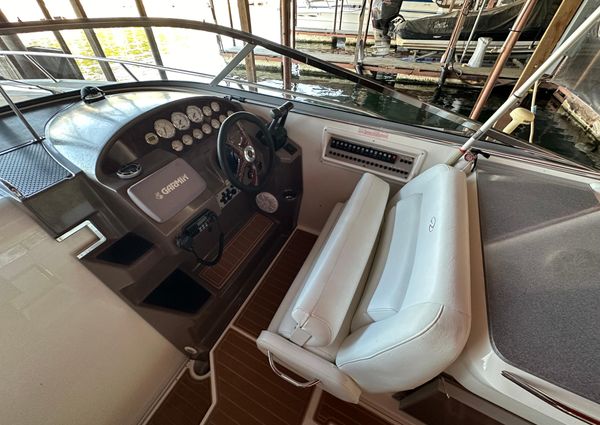 Regal 3350 Sport Cruiser image