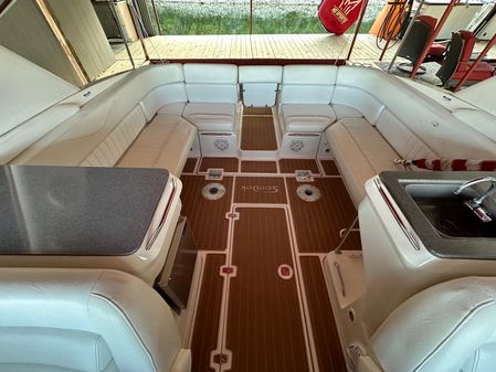 Regal 3350 Sport Cruiser image