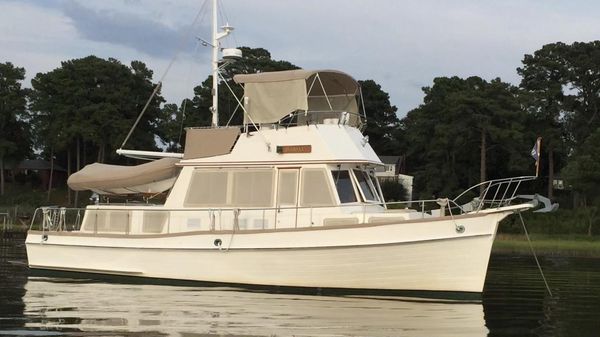 Grand Banks Classic