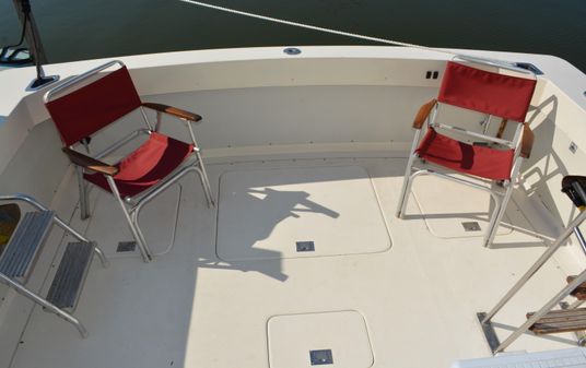 Bertram 33 Flybridge Cruiser image