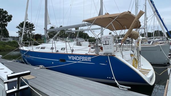 Beneteau 423 image