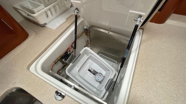 Beneteau 423 image