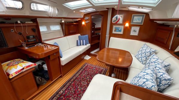 Beneteau 423 image