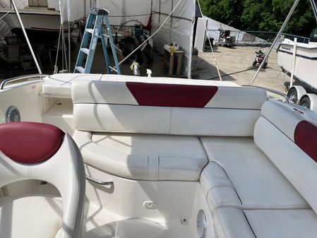 Bayliner Deck Boat image