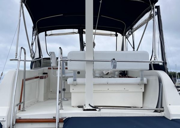 Sabre 34 flybridge image