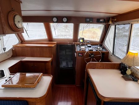 Sabre 34 flybridge image