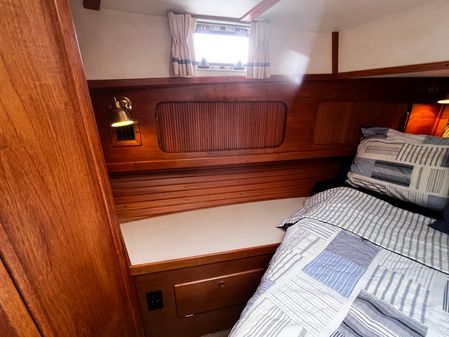 Sabre 34 flybridge image