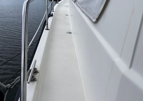 Sabre 34 flybridge image