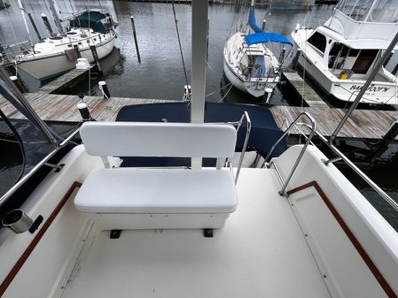 Sabre 34 flybridge image