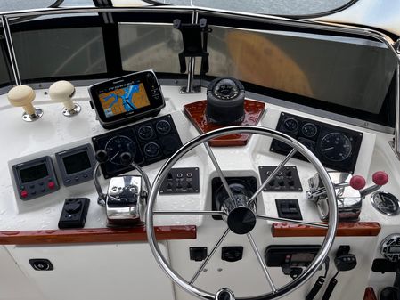 Sabre 34 flybridge image