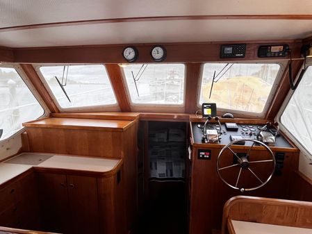 Sabre 34 flybridge image