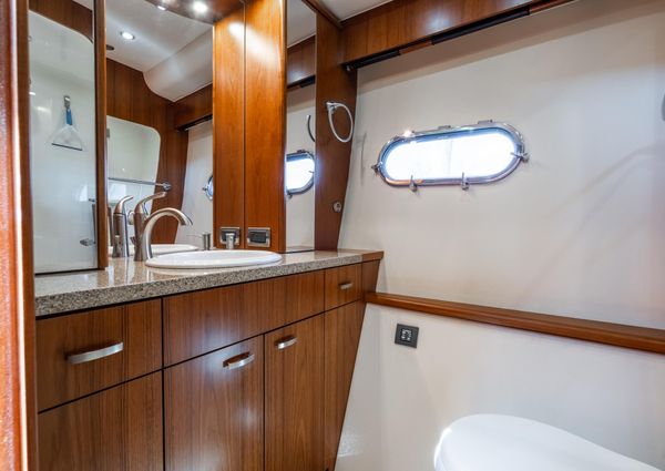 Tiara Yachts 5800 Sovran image