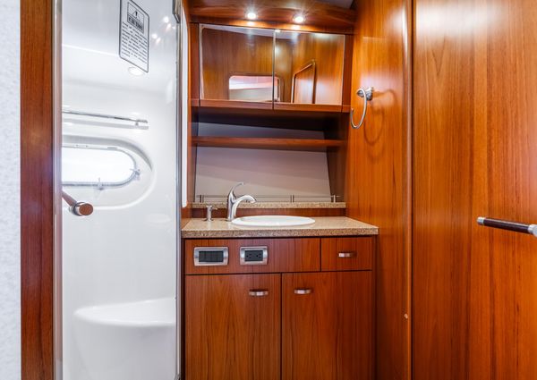 Tiara Yachts 5800 Sovran image