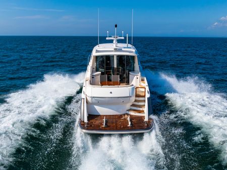 Tiara Yachts 5800 Sovran image