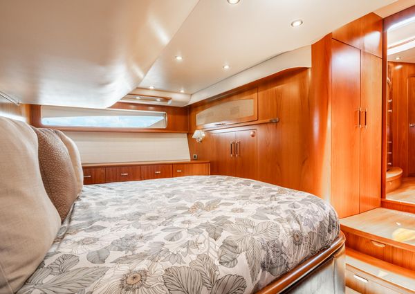 Tiara Yachts 5800 Sovran image