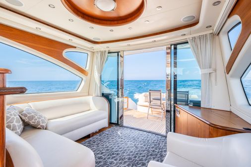 Tiara Yachts 5800 Sovran image