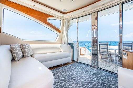 Tiara Yachts 5800 Sovran image