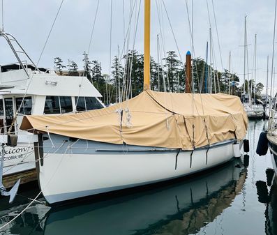 Falmouth Cutter 34 / Lyle Hess image