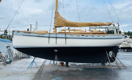 Falmouth Cutter 34 / Lyle Hess image