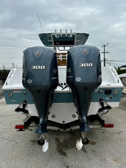 Sea Hunt Gamefish 30 image