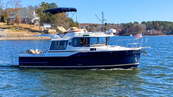 Ranger Tugs R-29 CB 